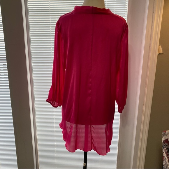 🌸5/$25🌸
Seduction Size L Blouse with Tie in Front - Picture 4 of 6